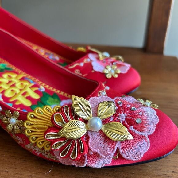 Chinese Wedding Red Floral Embroidered Wedding Shoes 39 - Picture 6 of 15